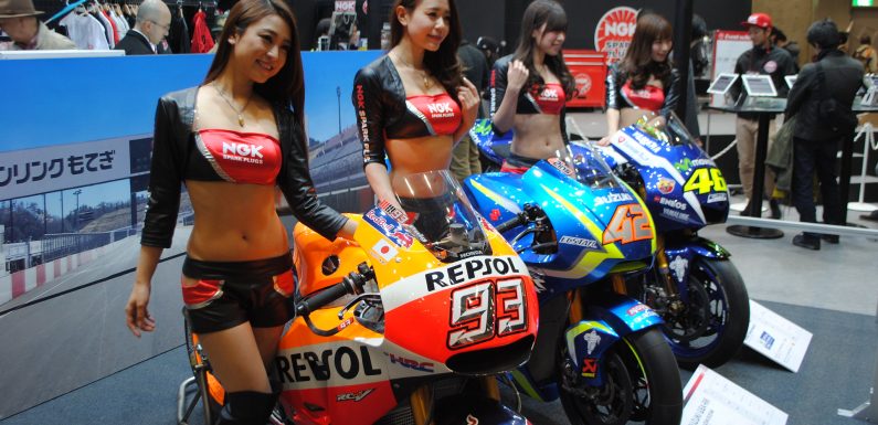 Откажан и салонот на мотоцикли во Токио (видео)