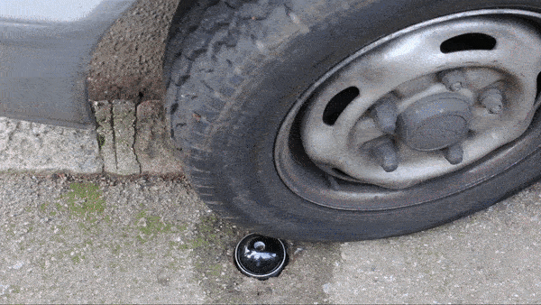 Не паркирај, бушам гуми (видео)
