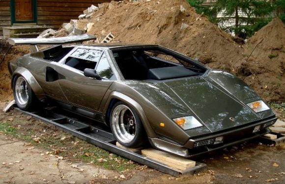 17 години во подрумот си правел Lamborghini! (видео)