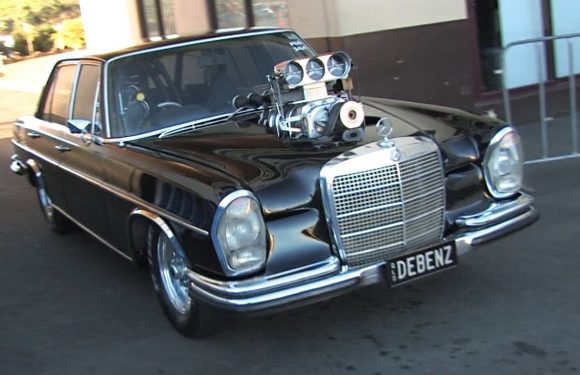 Луд Mercedes од Австралија (видео)
