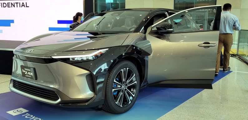Toyota bZ4X пристигнува во 2022 година