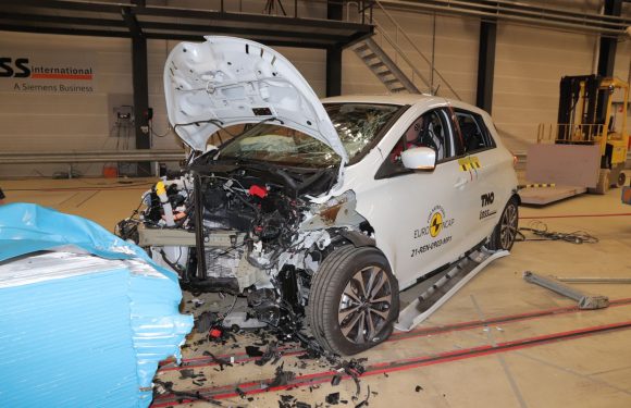 Катастрофални EuroNCAP резултати на Renault (со видеа)