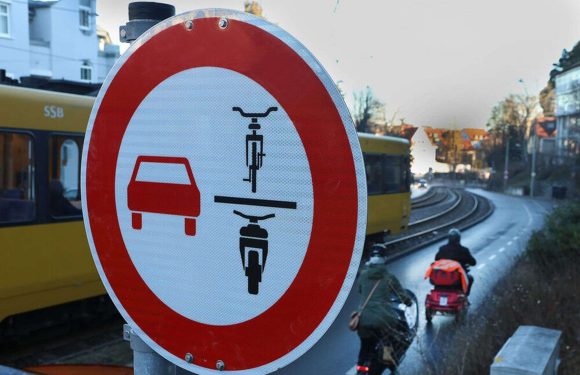 Нов сообраќаен знак ги збунува возачите во Германија
