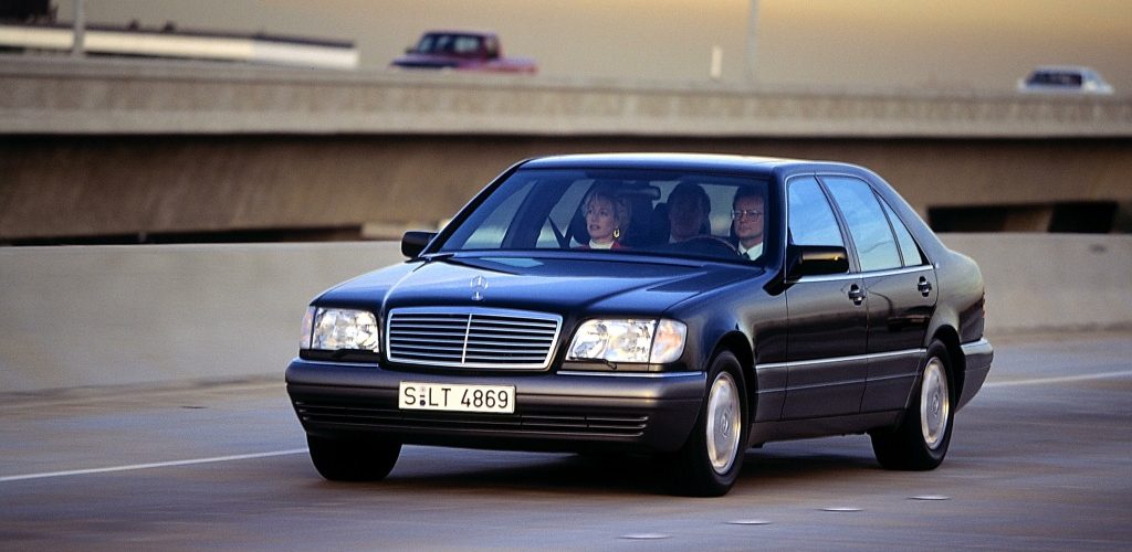 Mercedes S-класата некогаш требаше да има и W18 мотор