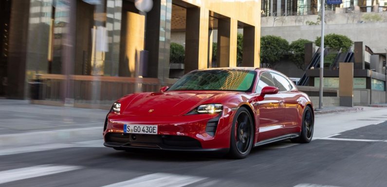 Porsche тврди дека електричните возила се попрофитабилни