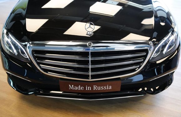 Mercedes си оди од Русија, ама не и од Kamaz