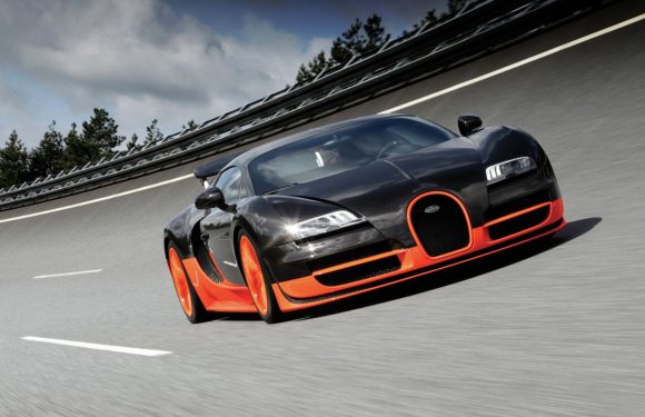 Колку троши Bugatti Veyron при полна брзина?