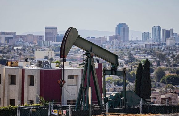 Досие горива: Нафтата нема наскоро да пресуши, а замена веќе постои