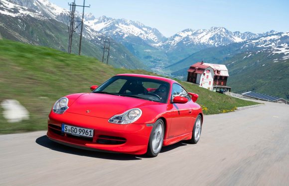 Porsche 911 GT3 – Автомобилска посластица за вистинските познавачи (видео)