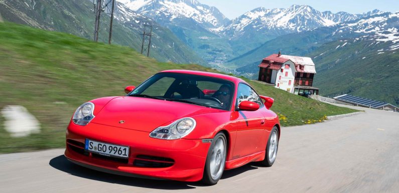 Porsche 911 GT3 – Автомобилска посластица за вистинските познавачи (видео)