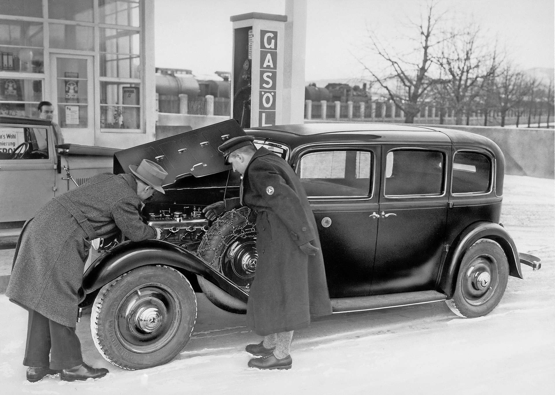 Mercedes 260D (1936-1940) – видео
