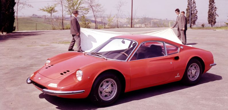 Ferrari Dino (1967-1974) – видео
