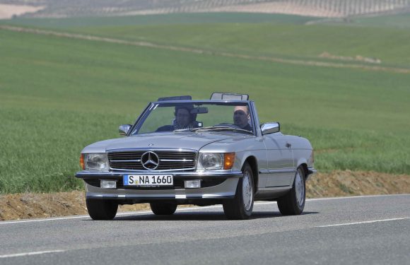 Mercedes SL R107 (1971-1989) – фото галерија