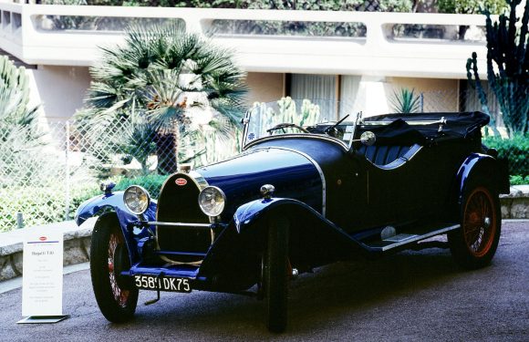 Bugatti Type 30 (1922-1926)